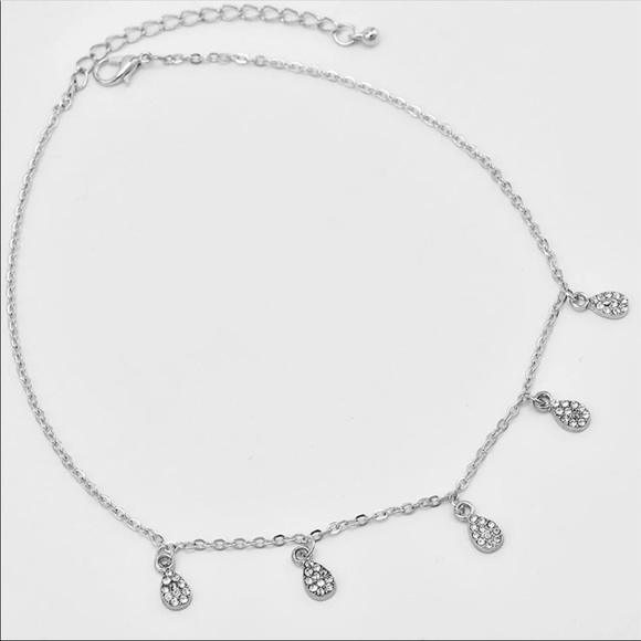 • Kelly• Crystal Droplet Layering Necklace - Picture 4 of 5